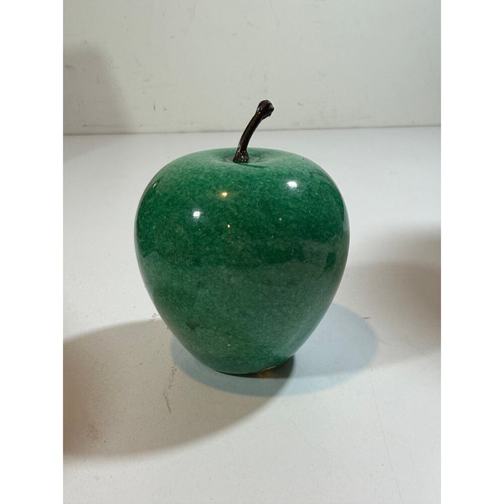 Vintage 3” Marble Green Apple With Stem/ Paper weight - Picture 3 of 4
